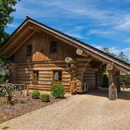 Semesterbostad Naturstammhaus Mika Koserow